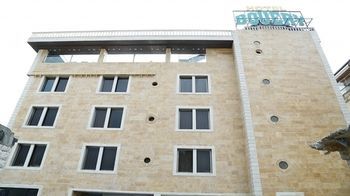 Bouery Hotel Kfar Yassine Ngoại thất bức ảnh