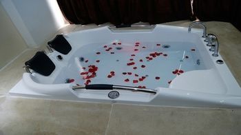 Bouery Hotel Kfar Yassine Ngoại thất bức ảnh